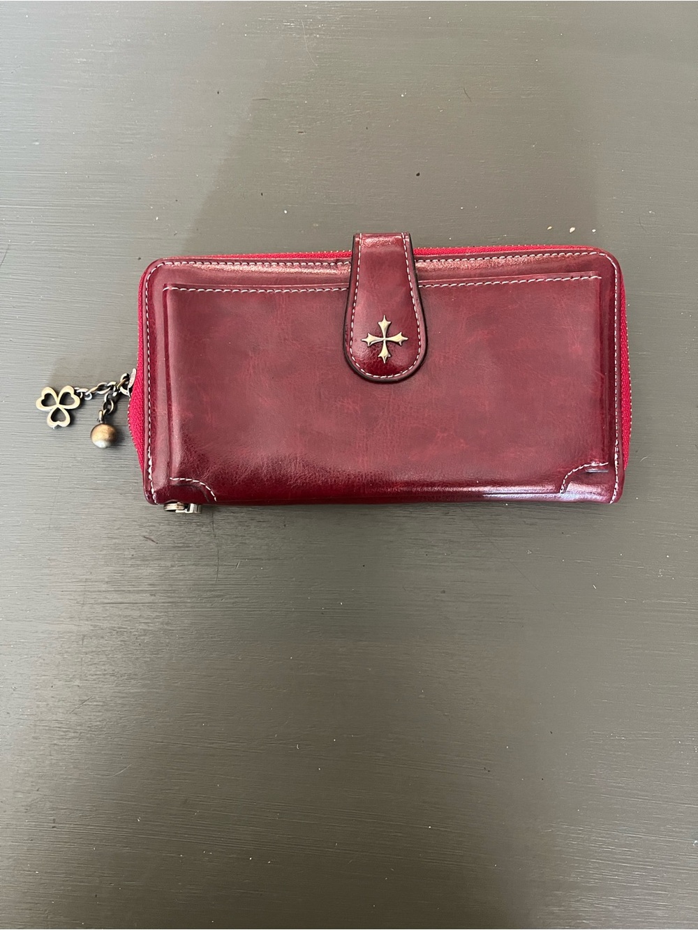 Source Unknown Burgundy Leather Zip-Around Wallet with Star Charm